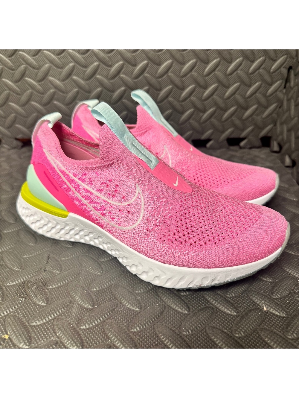 Nike Epic Phantom React Flyknit CJ0172-600 Women's Running Pink Shoes Size 6Y